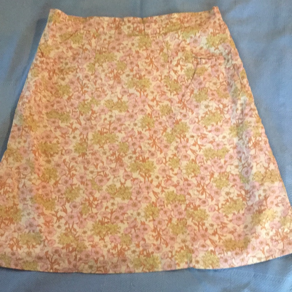 Floral print skirt